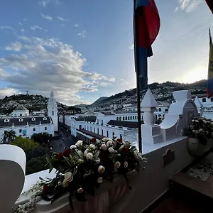 Plaza Grande Hotel