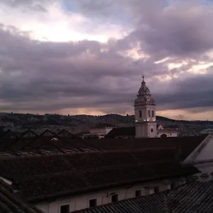 Hotel Yumbo Imperial, Quito