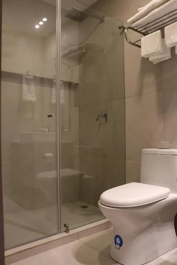 Silver Studio Pool Comfy Garage Checkinec Κίτο Διαμέρισμα